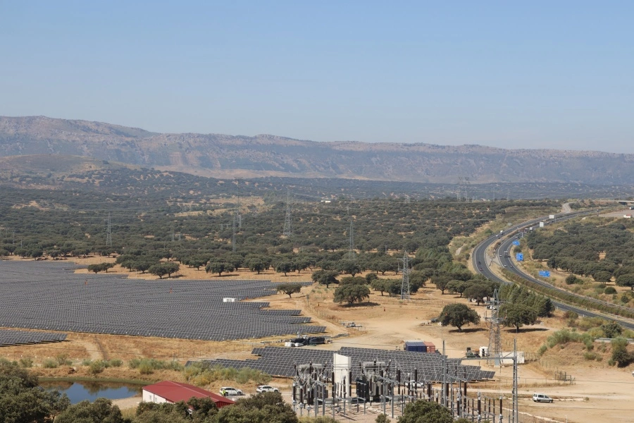 Vista aérea de Planta Solar Fotovoltaica Belvis I, II y III
